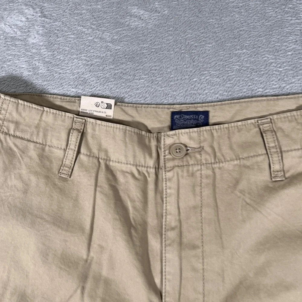 Levi's‎ Carrier Cargo Shorts Mens 40 Khaki 100% Cotton Multi Pocket Utility